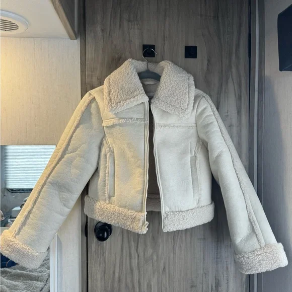Poshmark sherpa jacket clearance